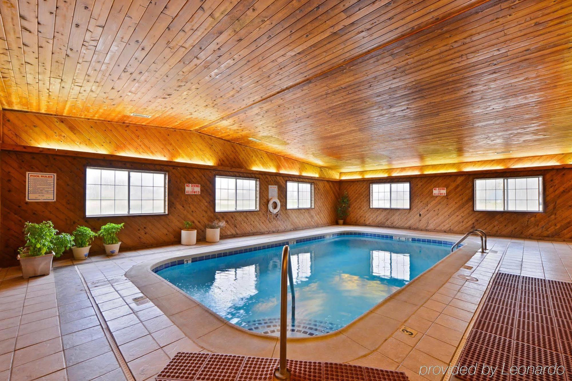 Regency Inn Geneseo Il I-80 מראה חיצוני תמונה