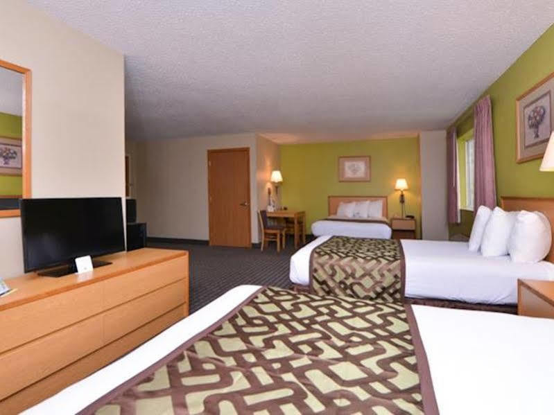 Regency Inn Geneseo Il I-80 מראה חיצוני תמונה
